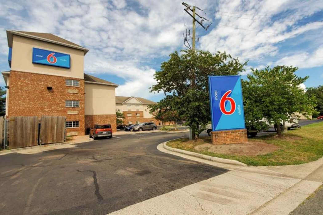 Studio6 Richmond, VA - I-64 West image