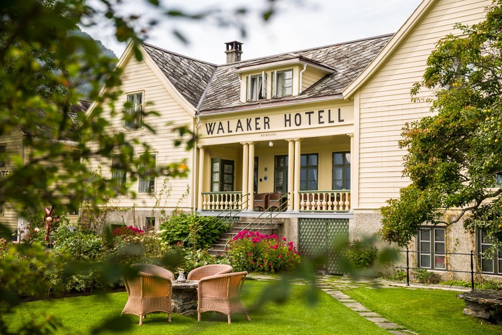 Walaker Hotel 4/43