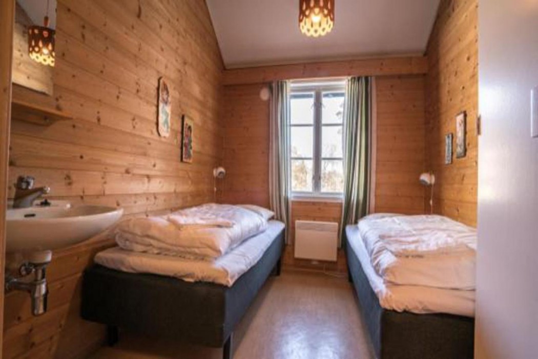Phillipshaugen Lodge 9/48