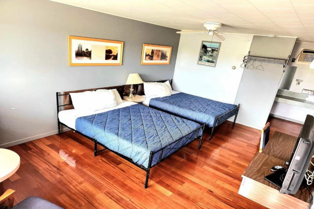 Travelodge by Wyndham Grand Falls 3/32
