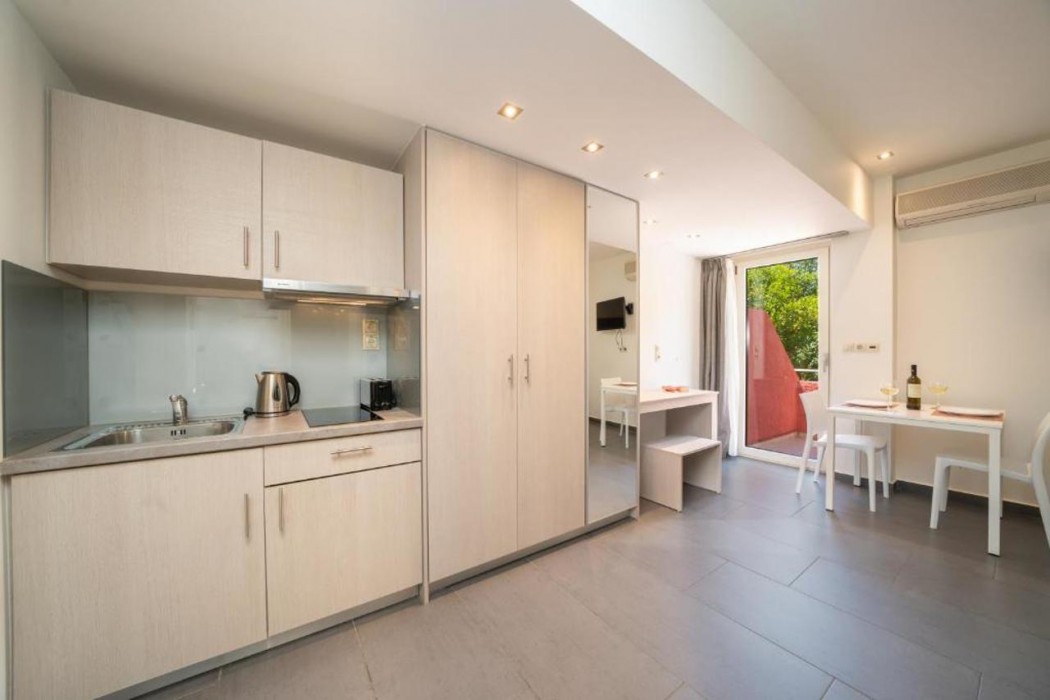 Makris Yialos Apartments 8/11