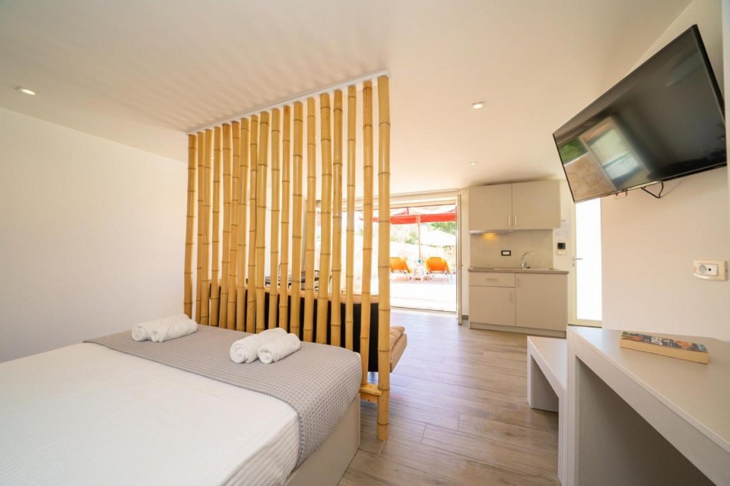 Makris Yialos Apartments 7/11