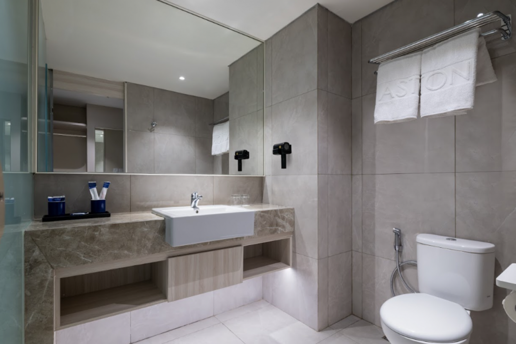 Aston Bintaro Hotel and Conference Center 24/97