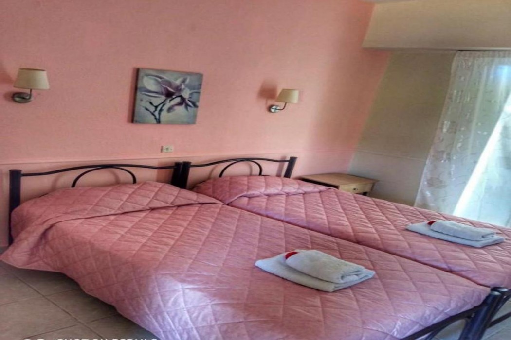 Ionian Arches Hotel 7/50