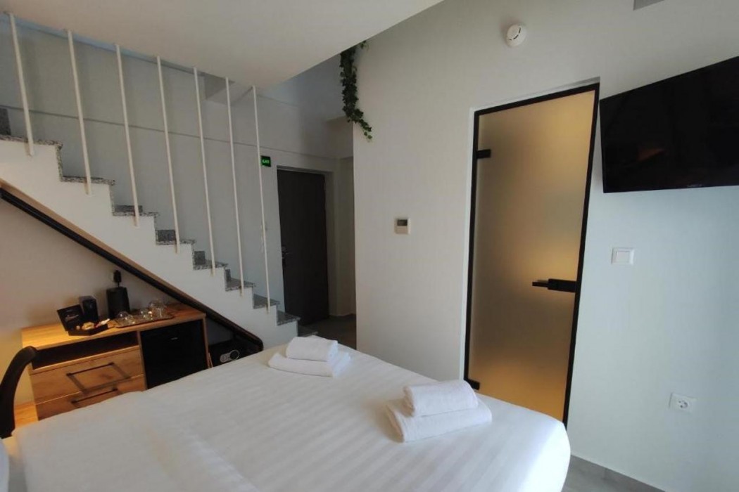 Niso Skiathos 47/103
