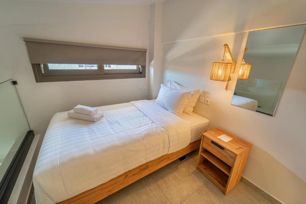 Niso Skiathos 37/103