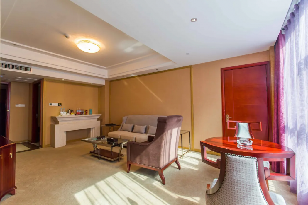 Zongheng Hotel Kaili 16/60