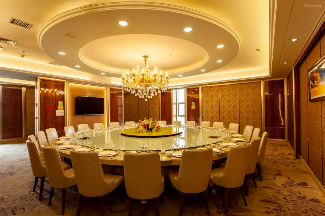 Wuzhou Hotel Kuqa 18/36