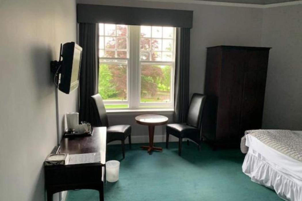 OYO Dunmar House Hotel 12/60