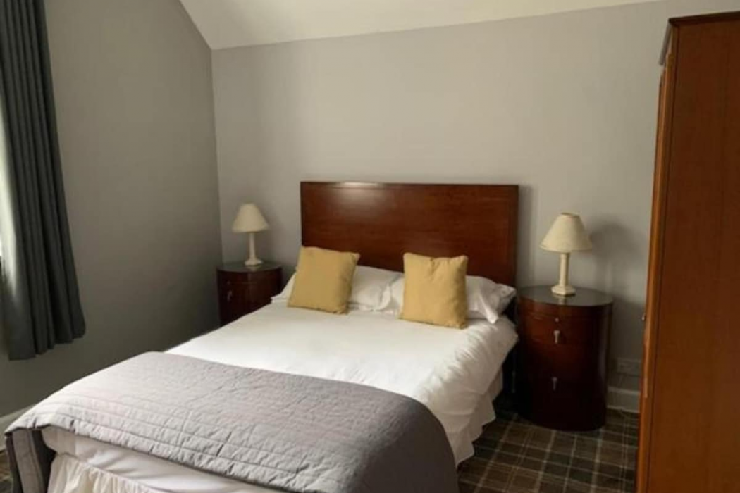 OYO Dunmar House Hotel 11/60