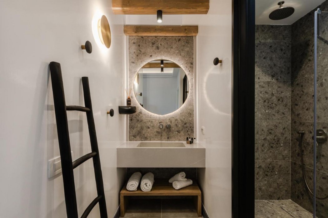 Vineyard Exclusive Suites 11/29