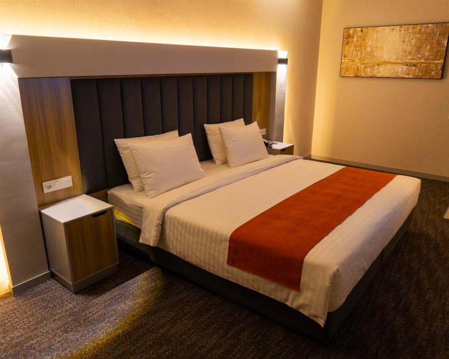 Nuovo Boutique Hotel 17/80