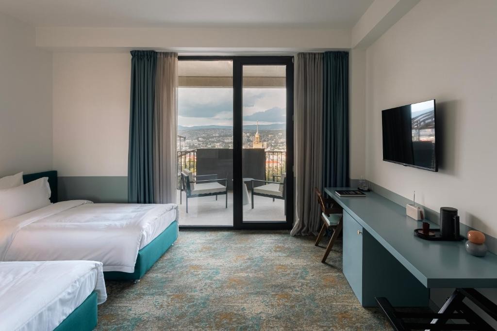Castor and Pollux Hotel 16/69