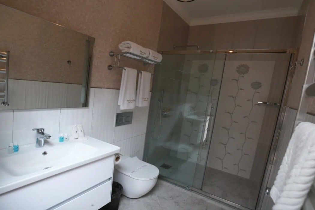 West Inn Hotel Baku 39/59