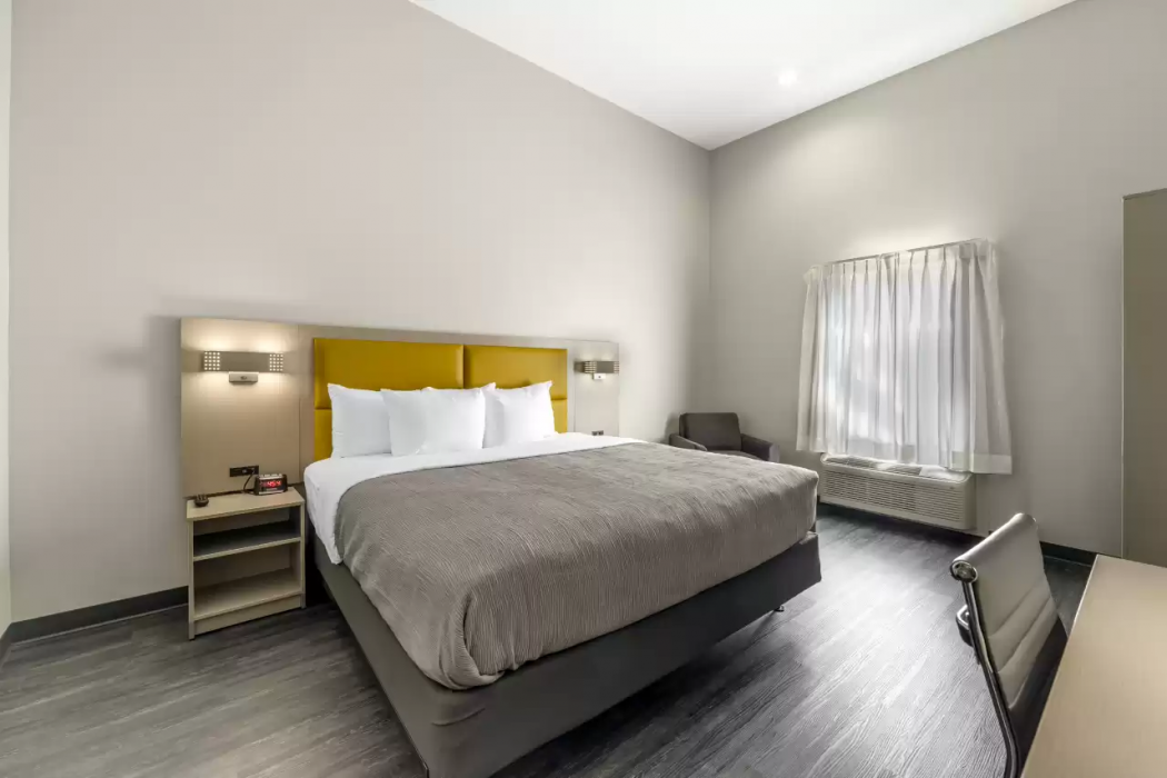 Quality Inn and Suites Joelton Nashville, TN 15/44