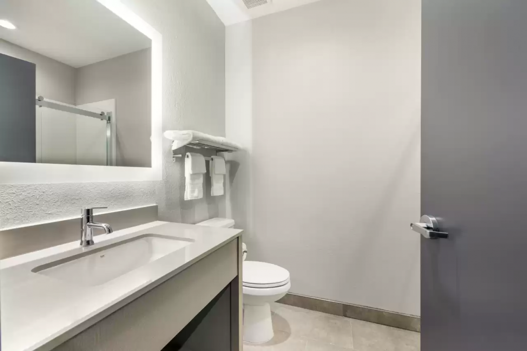 Quality Inn and Suites Joelton Nashville, TN 11/44