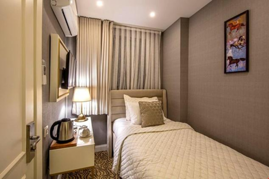 Mr Beyaz Butik Hotel 11/58