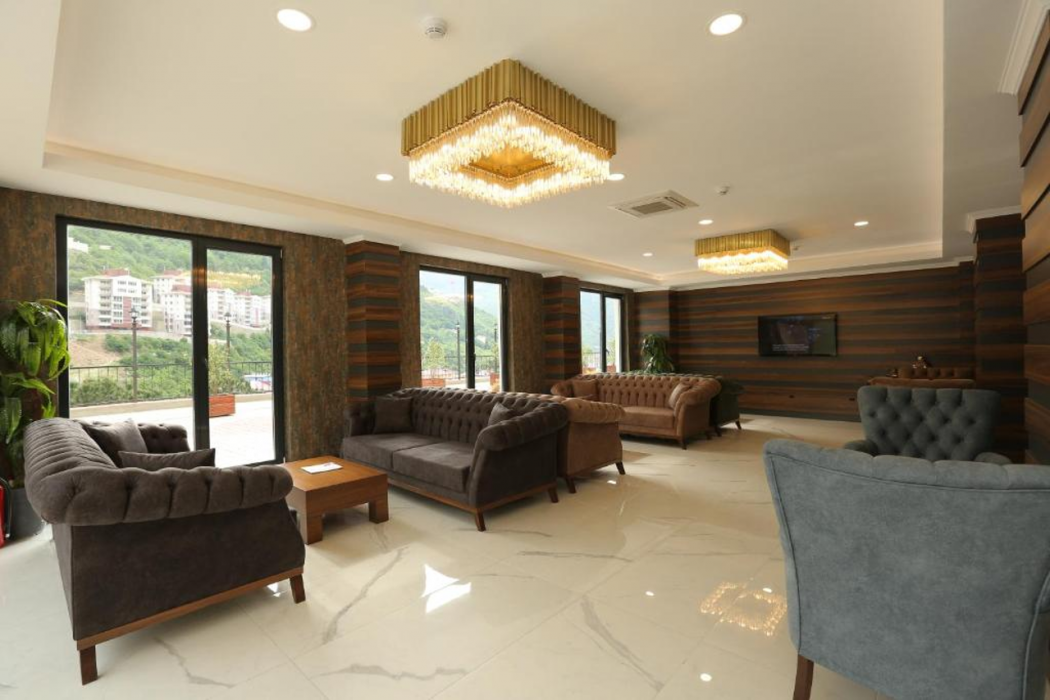 Grand Mela Hotel 5/29