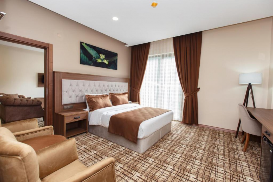 Grand Mela Hotel 11/29