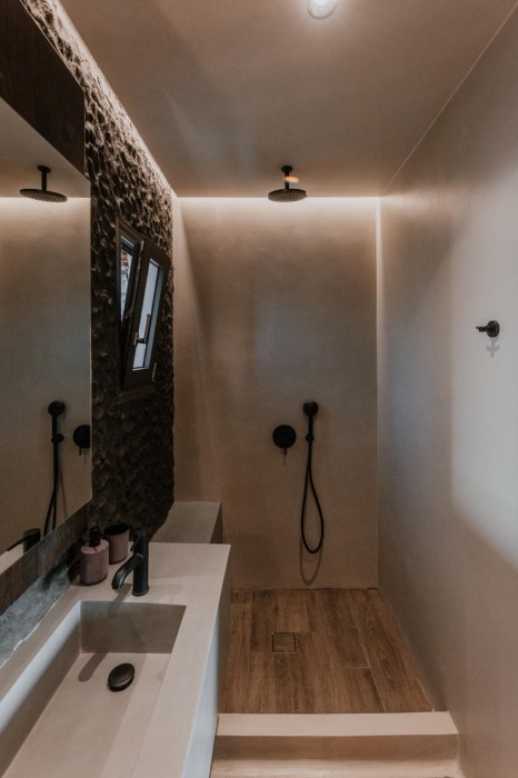Onym Curated Villas 90/206