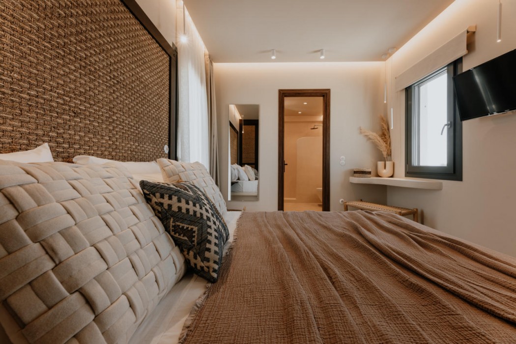 Onym Curated Villas 29/206