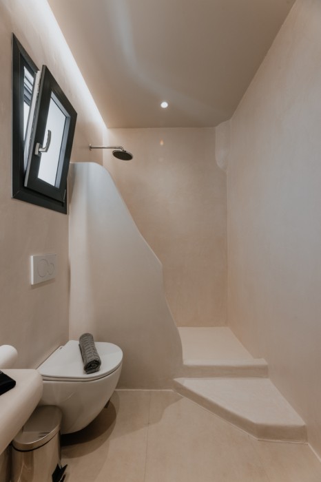 Onym Curated Villas 69/206