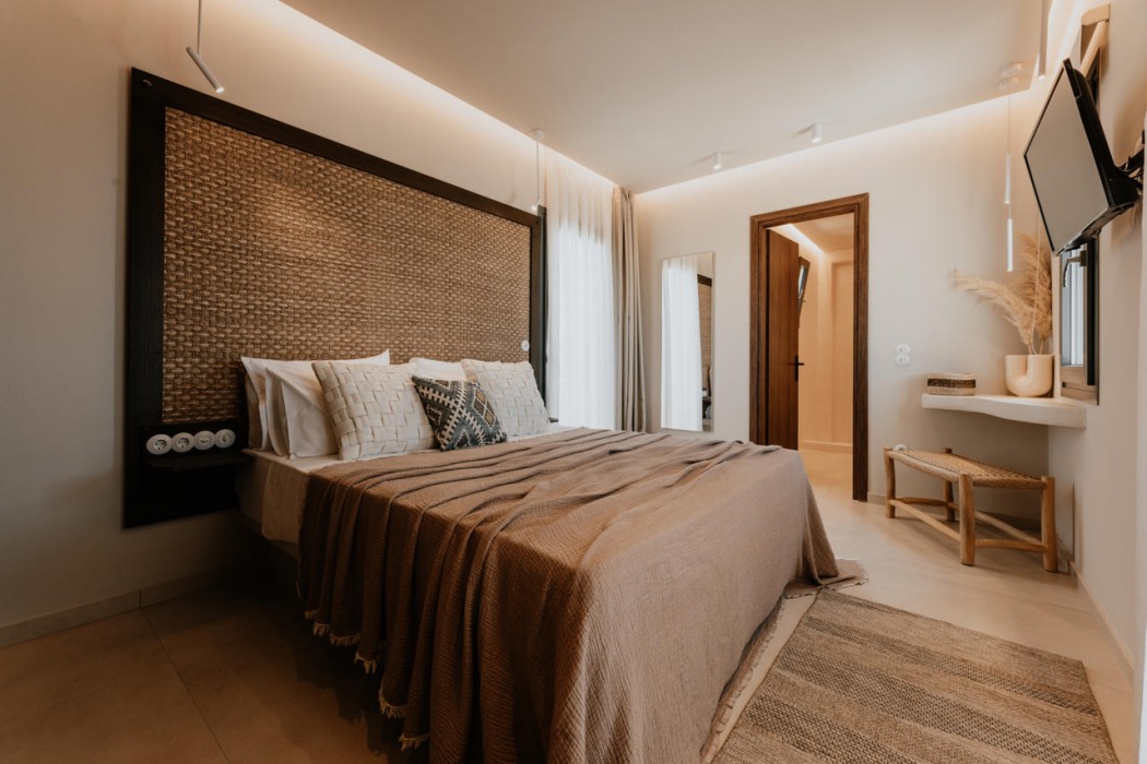 Onym Curated Villas 19/206