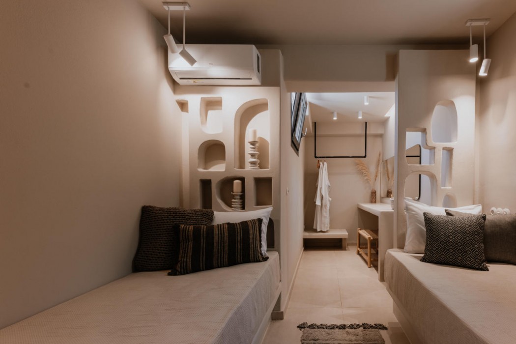 Onym Curated Villas 43/206