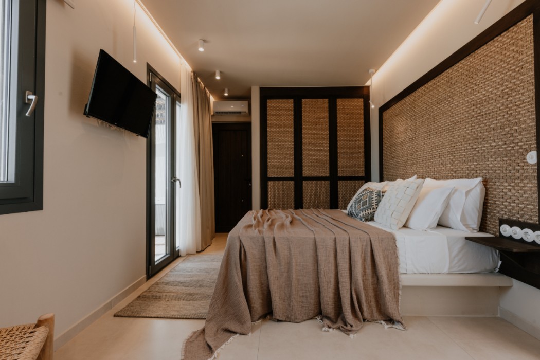 Onym Curated Villas 53/206