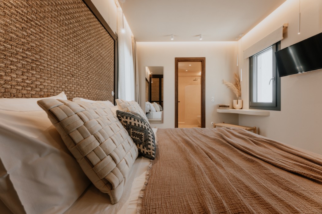 Onym Curated Villas 52/206