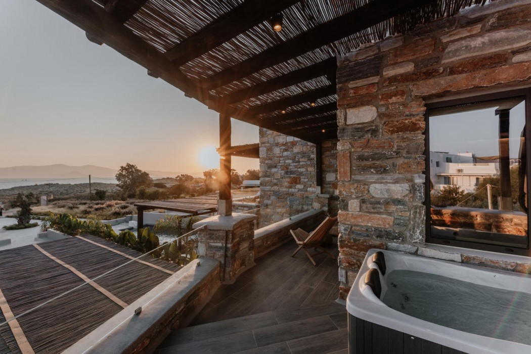 Onym Curated Villas 141/206