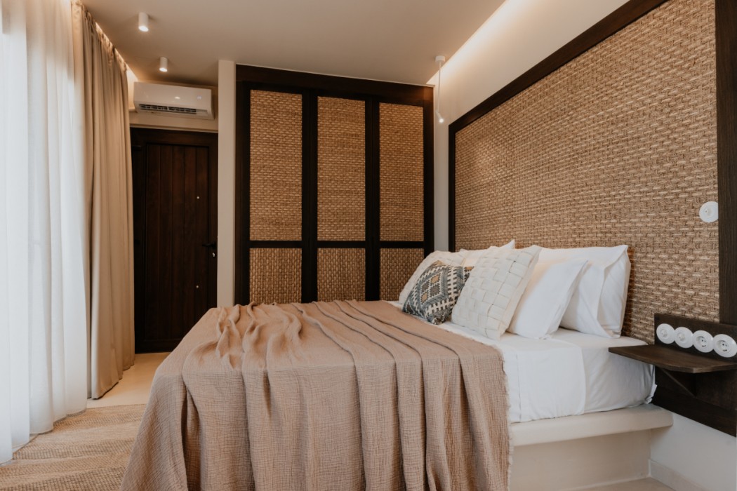 Onym Curated Villas 56/206
