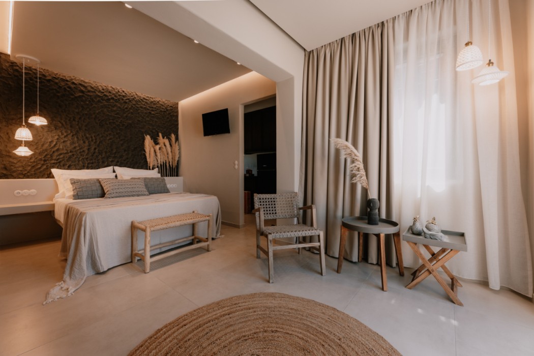 Onym Curated Villas 82/206