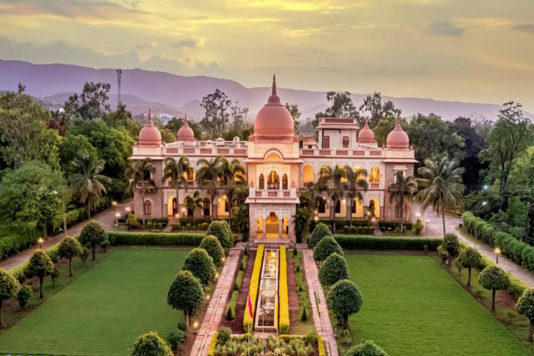 WelcomHeritage Shivavilas Palace 1/64