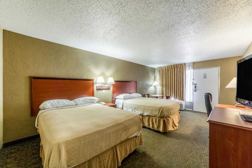 Econo Lodge Sonora, TX 13/60