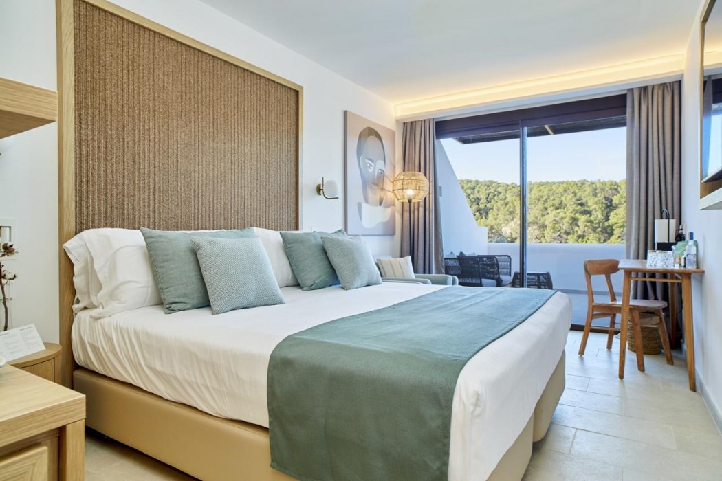 Cala San Miguel Hotel Ibiza 8/22