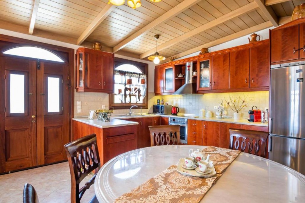 Reisis Family Residence 10/10