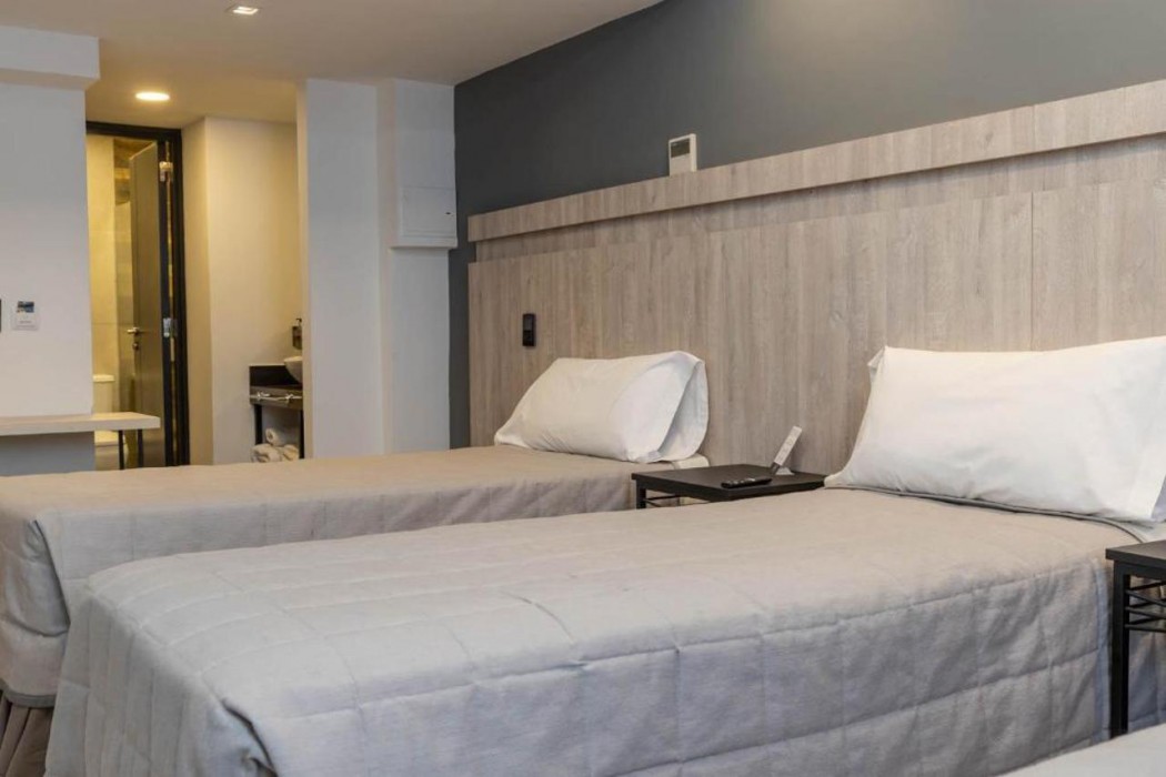 Hotel M 12/29