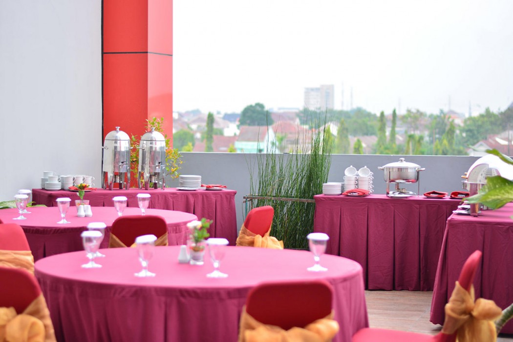 Hotel Brothers INN Merah Solo Baru 18/36