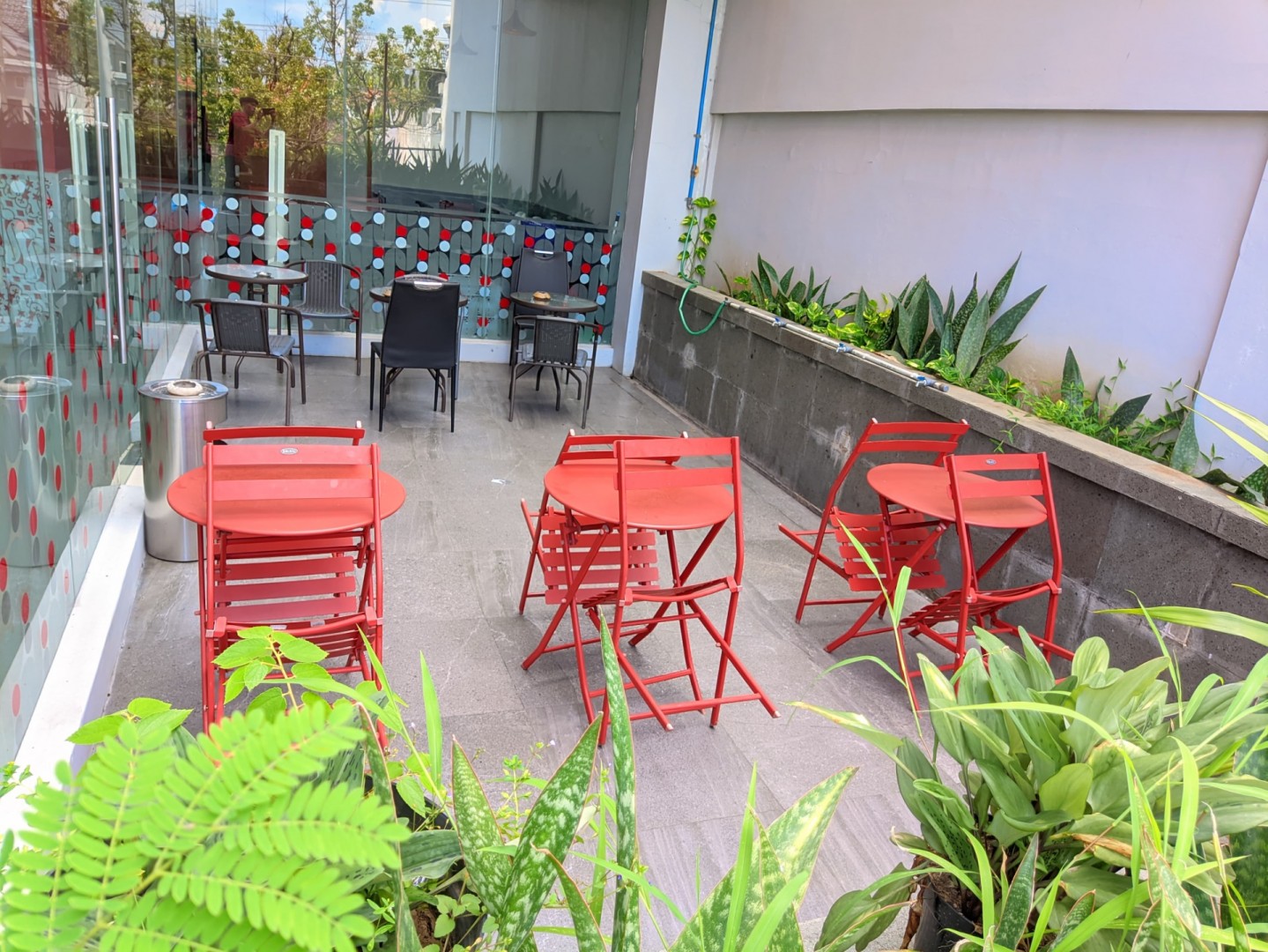 Hotel Brothers INN Merah Solo Baru 26/36