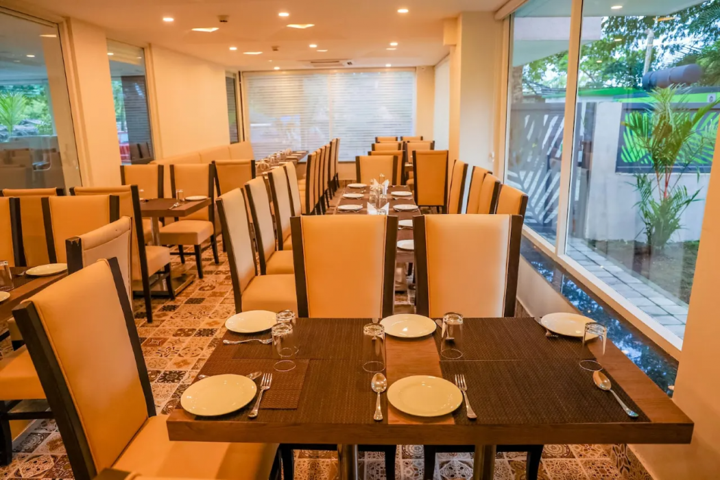 Hotel Regent Laguna 19/35