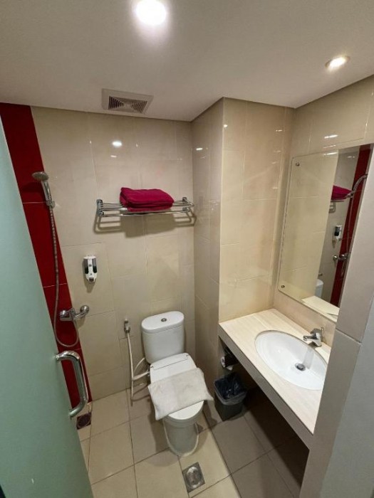 Brothers inn Babarsari 7/33