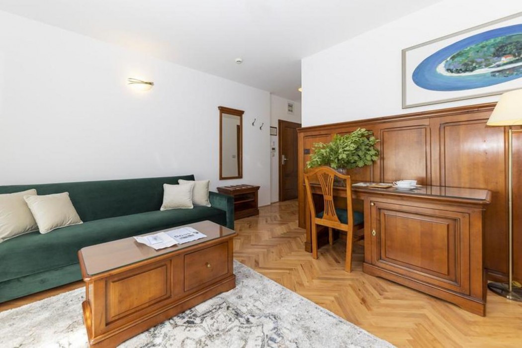 Heritage Hotel Tisno 40/80