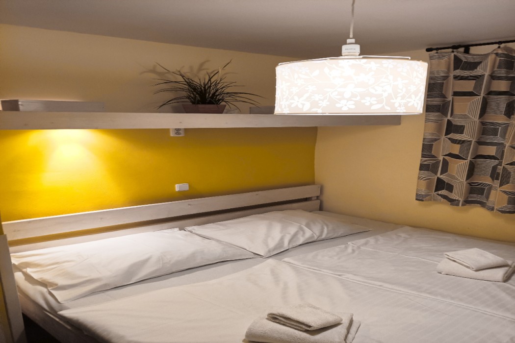 Charles Bridge Hostel & Apartments 30/98