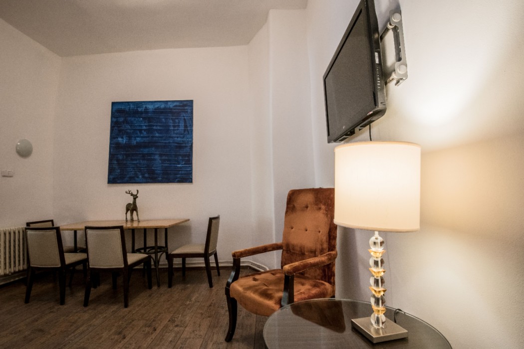 Charles Bridge Hostel & Apartments 27/98