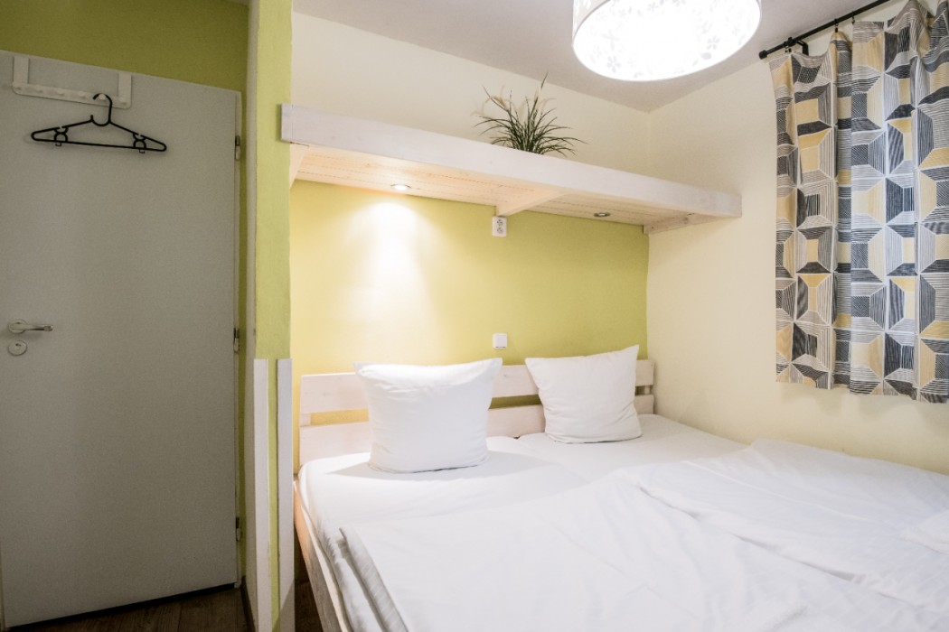 Charles Bridge Hostel & Apartments 26/98