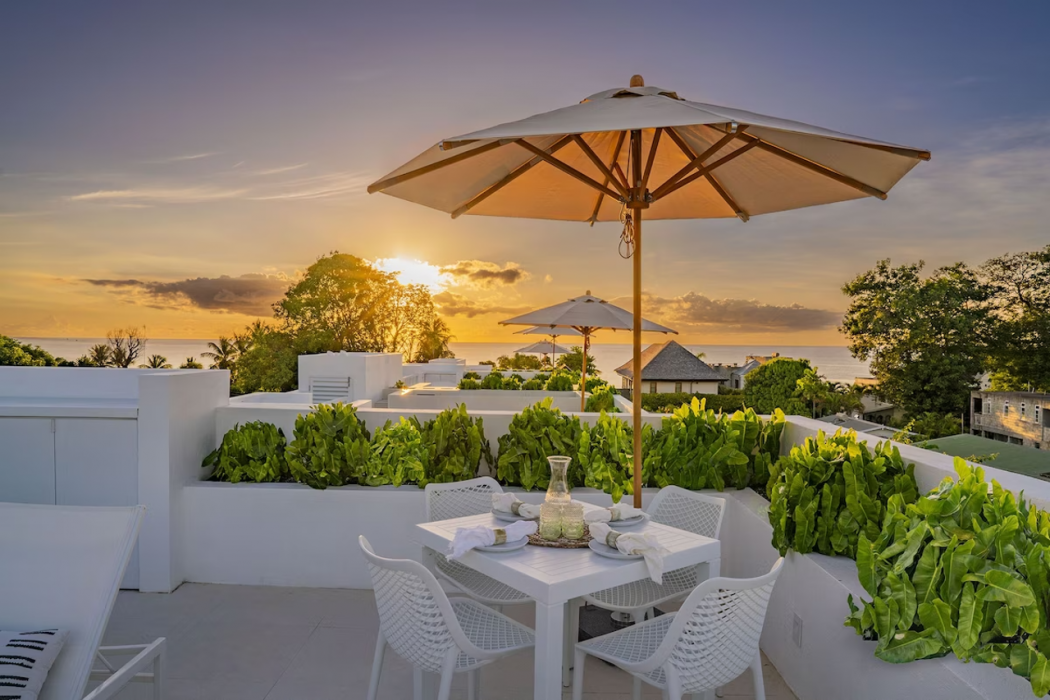 Palm Grove Villas and Hotel 16/27