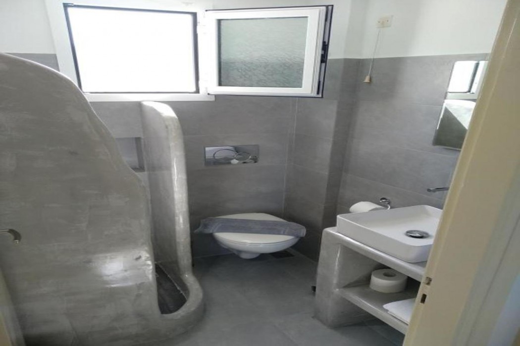 Aeolos Apartments 12/60