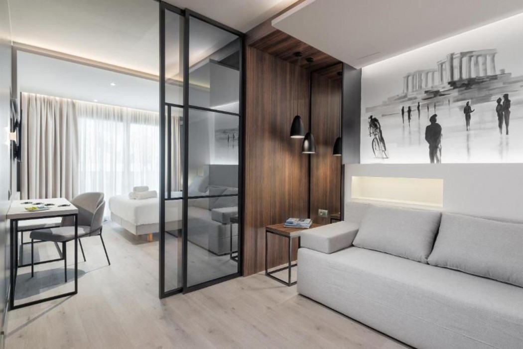 Ivis 4 Hotel 13/56
