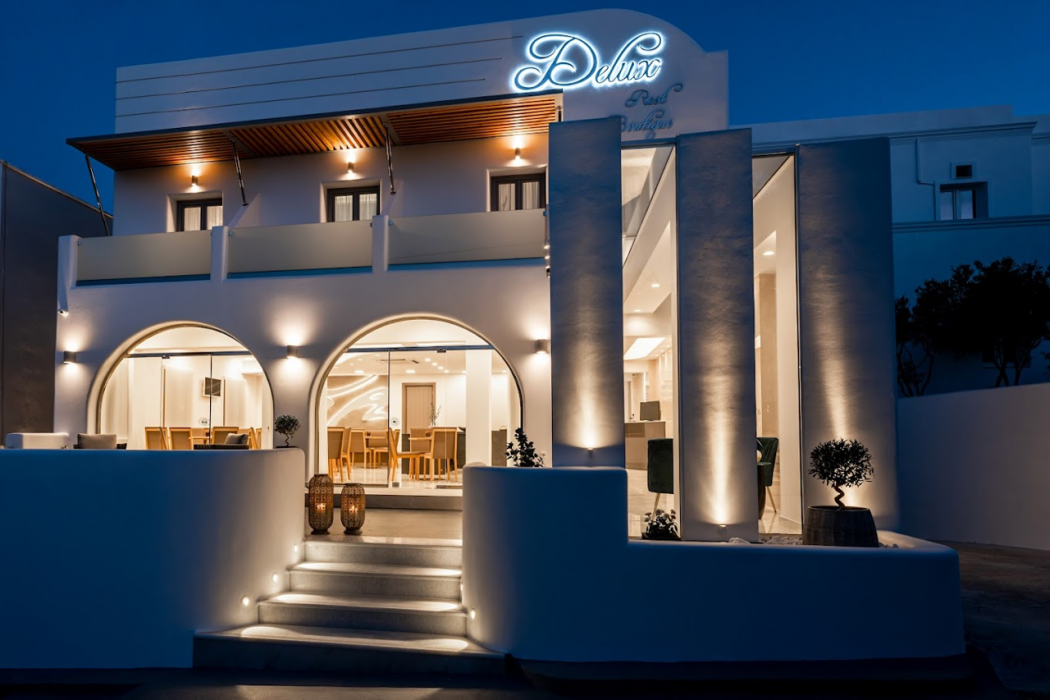 Deluxe Hotel Santorini 2/63